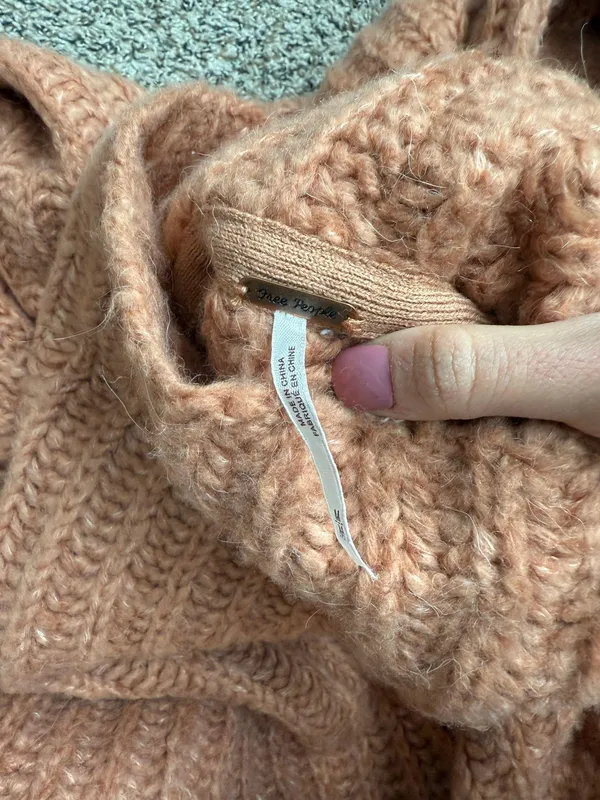 Fluffy Fox Wool & Alpaca Papaya Sweater - Image 6