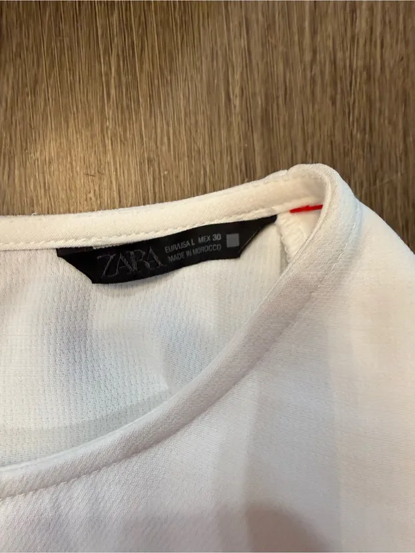 Zara White Short Sleeve Top with Black contrast stitching Sz L - Image 3