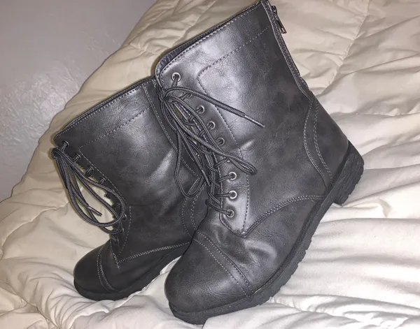 Combat Boots Gray Size 6.5 - Image 2