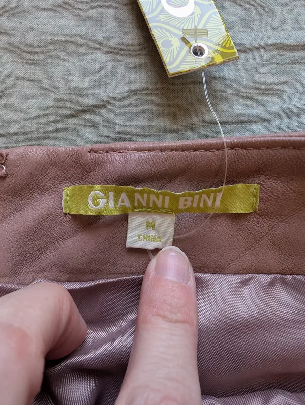NWT Gianni Bini Leather Rachel Skirt Medium Blush - Image 3