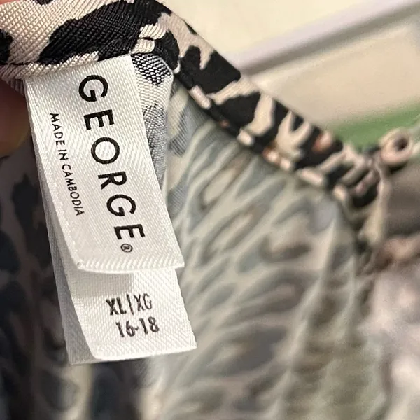 George Animal Print Dress with Lace Detail - Image 4