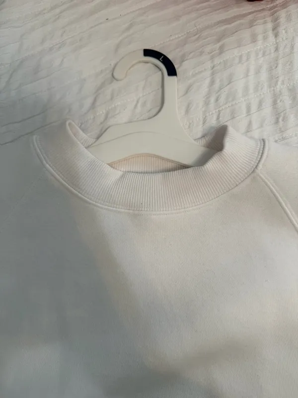 DICK'S Sporting Goods Crewneck Sweatshirt - Image 2