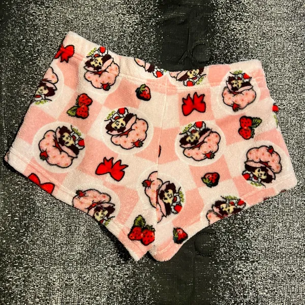 Womens large Strawberry Shortcake Plush Lounge/Sleep Shorts - Image 2
