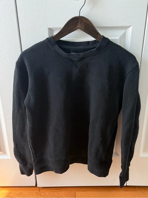 Quince Organic Cotton Heavyweight Crewneck Sweatshirt in Black - Image 2