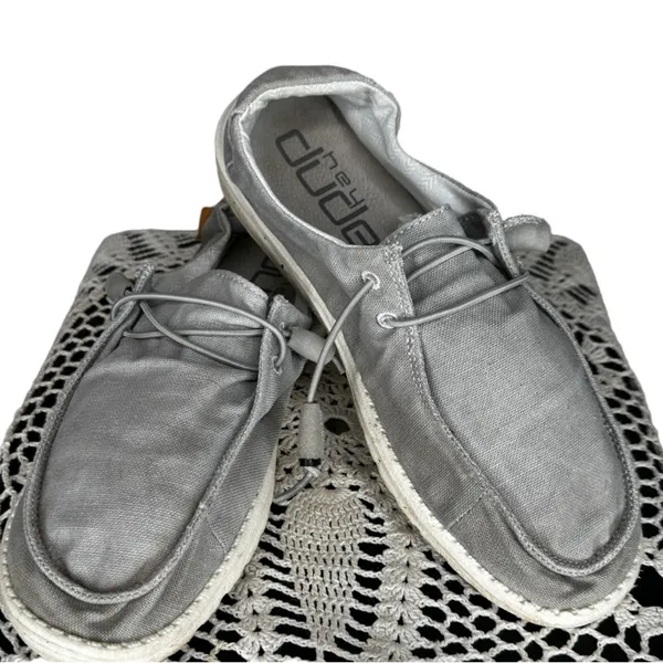 Hey Dude Shoes‎ - Image 2