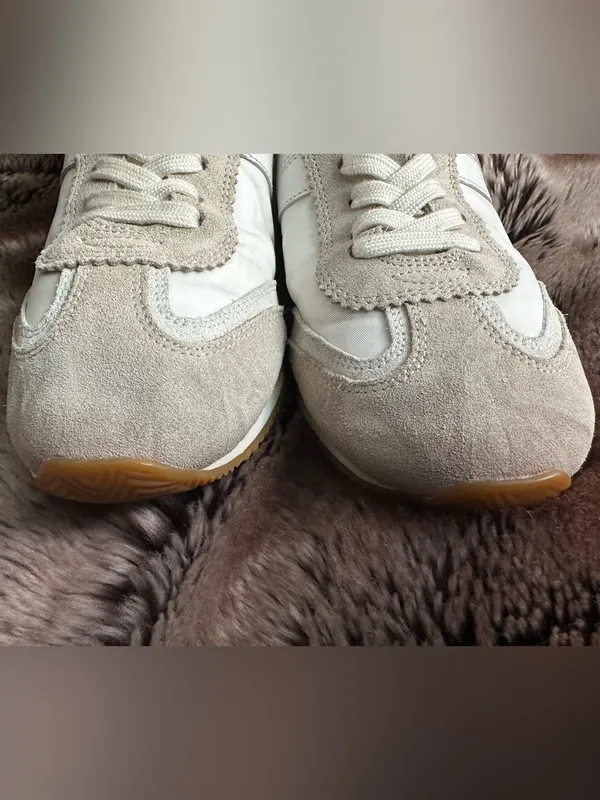 Tory Burch Hank White and Beige Suede Retro Runner Sneaker - Image 5