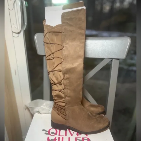 Knee High Strappy Back Low Heel Boots Size 7.5 - Image 2