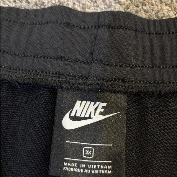 Nike Black Sweatshorts - Image 2