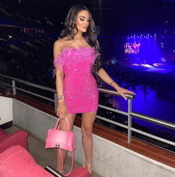 NWT Retroféte Torin Sequin Bandeau Ostrich-trim Mini Dress In Pink. Size Large - Image 7
