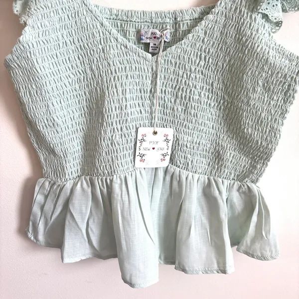 Poof‎ New York Shirt Womens Sz M Mint Green Cottage Ruffle Eyelet Top Blouse - Image 5