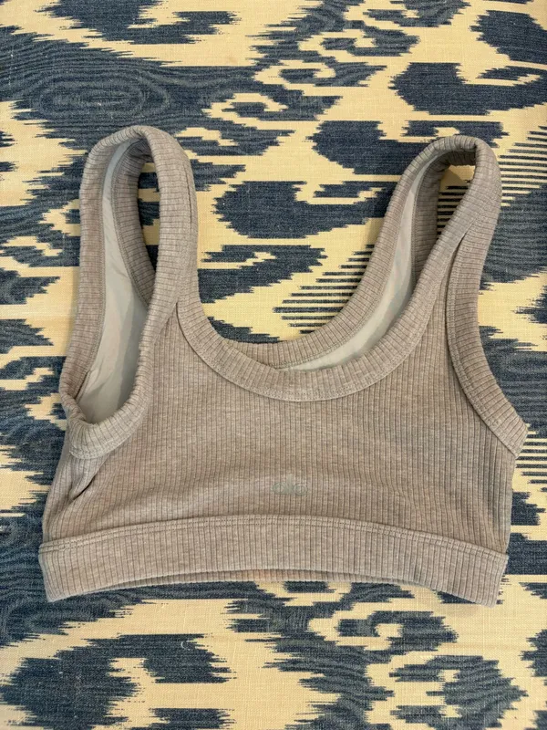 Alo ribbed sports bra - Image 2