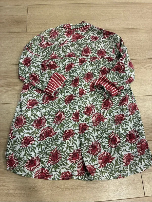 Gretchen Scott Designs Women’s Button Down Shirt Floral Pink Green Size M - Image 6