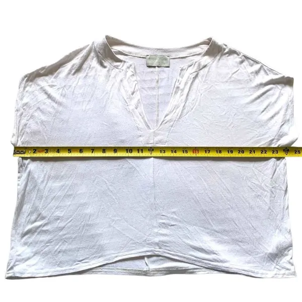 Modern Citizen Top Womens Large White Deep V-Neck Relaxed Minimalist MC21T209 - Image 4