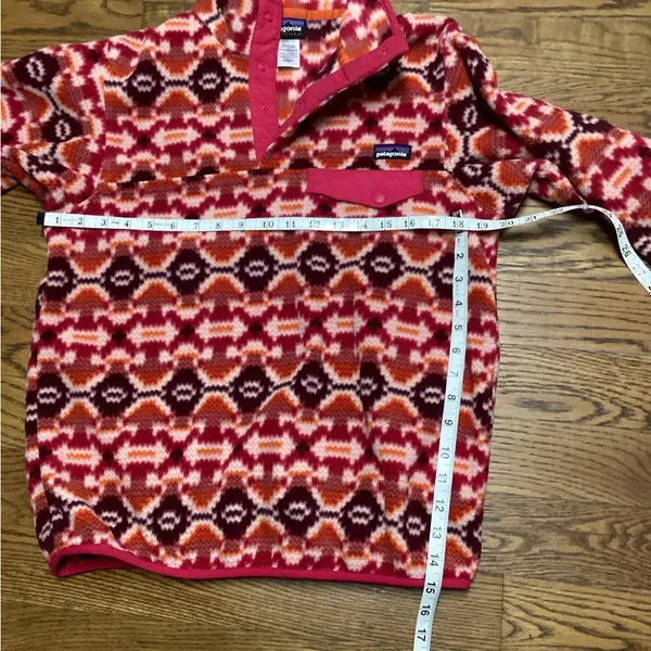 Patagonia Synchilla quarter snap pullover Pink and orange Aztec Print Size Small - Image 7