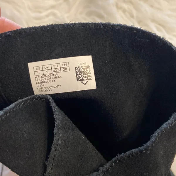 Toms Boots Size 11 Excellent Condition Color Black Heel 3” Stable Leather - Image 13
