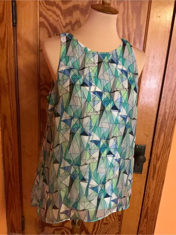 Vince Camuto Geometric Sleeveless Tunic Blouse Medium Blue Green Abstract Top - Image 9