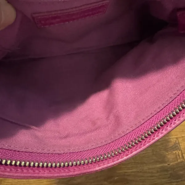 banana republic‎ Leather Wristlet Fushia CP - Image 7