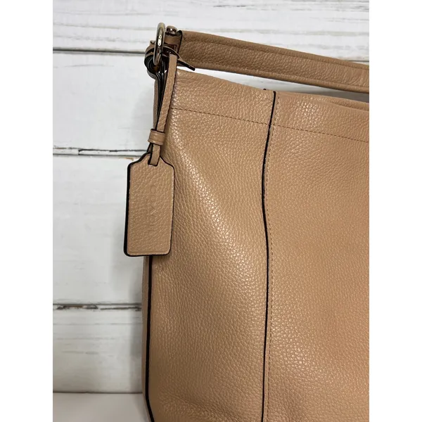 Coach Pebbled Leather Scout Hobo Shoulder Bag Tan Beige Gold Tone Hardware - Image 6