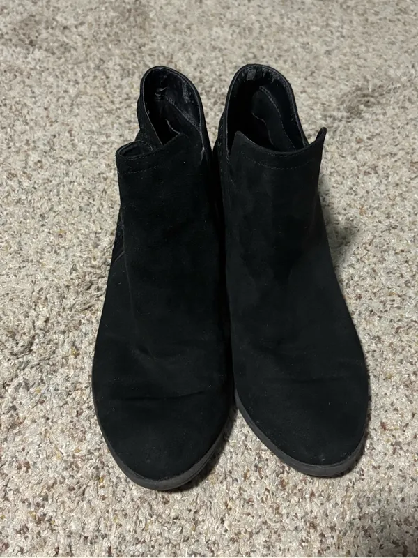 MIA Thea Ankle Boots‎ Women 9 Black Perforated Heel Booties GG3201N - Image 2