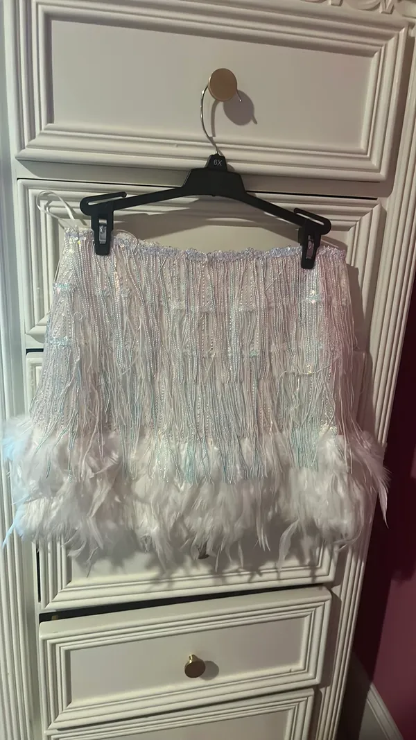 Iridescent Feather Trimmed Sequin Mini Skirt Purple - Image 3