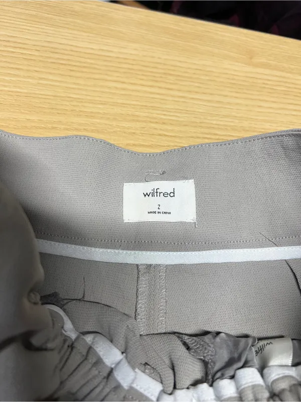 Wilfred Aritzia Paperbag High Rise Tie Waist Shorts Taupe Size 2 - Image 5