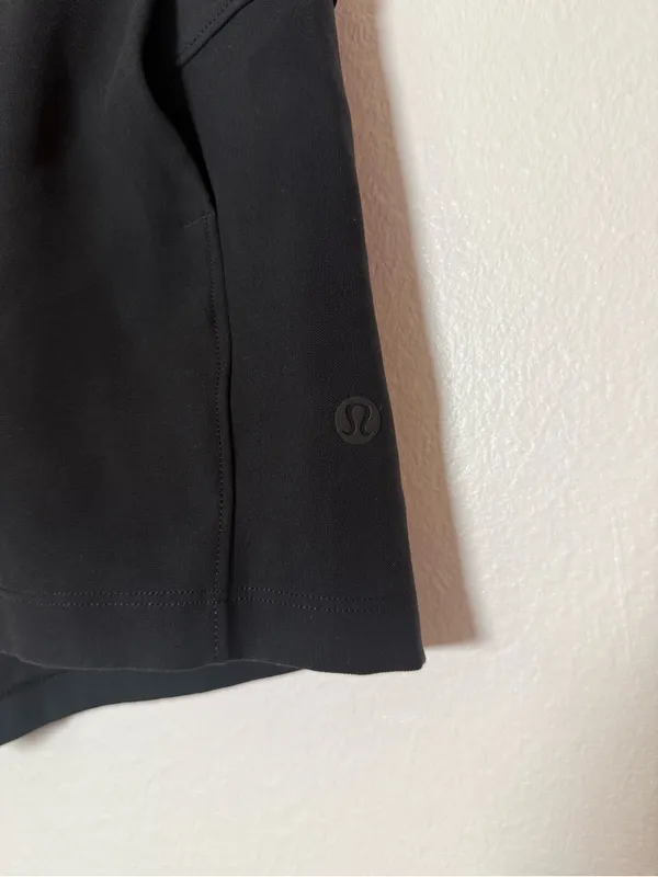 Lululemon On The Fly Short *Woven *2.5" Black‎ (First Release) - Image 3