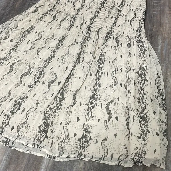 Vici pleated python midi skirt - Image 3