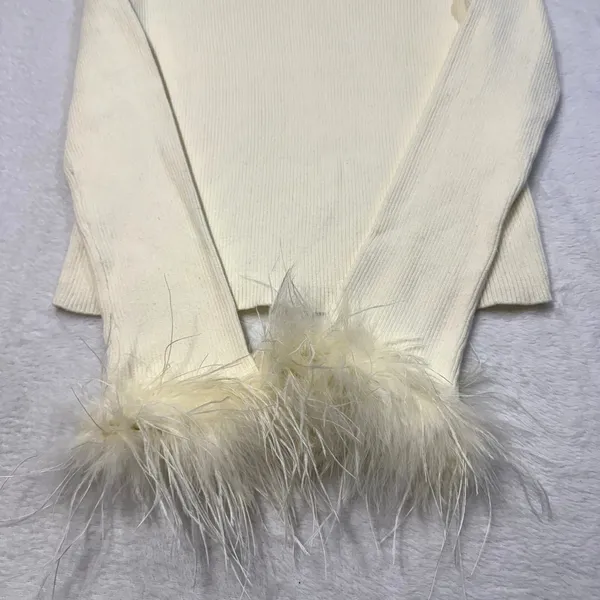 Aqua L Organic Cream‎ Ribbed Mock Neck Feather Cuff Sweater Glam Statement NWT - Image 3
