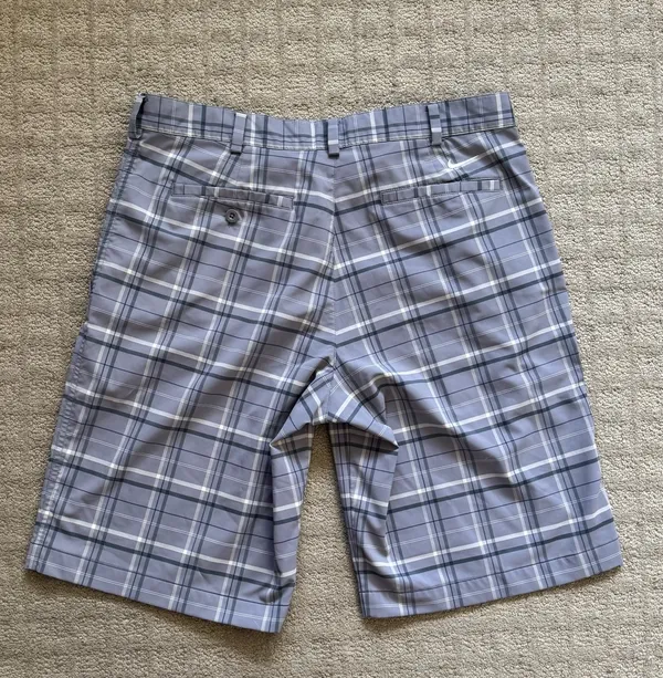 Nike golf shorts - Image 7