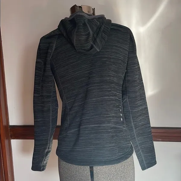 L.L.‎ Bean Charcoal Ski Jacket with Hood and Textured Fabric - Image 2