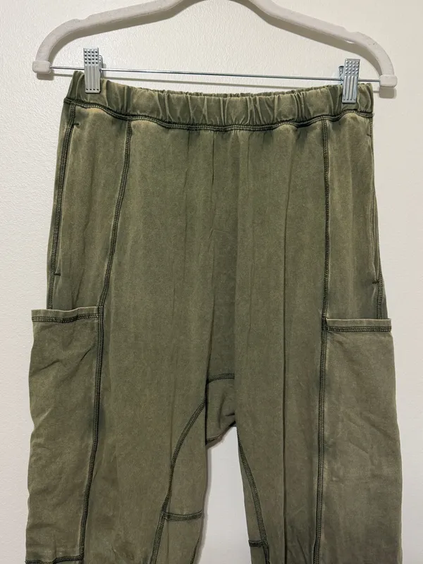 Free People Movement Hot Shot Baggy Pants Olive Army Green Size Small EUC - Image 4