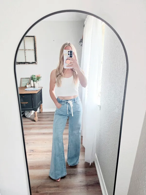 RISEN Light Wash Wide Leg Jeans Elastic Cinch Tie Waist Slouchy Various NEW - Image 15