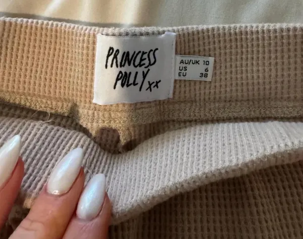 Princess Polly Shorts - Image 2