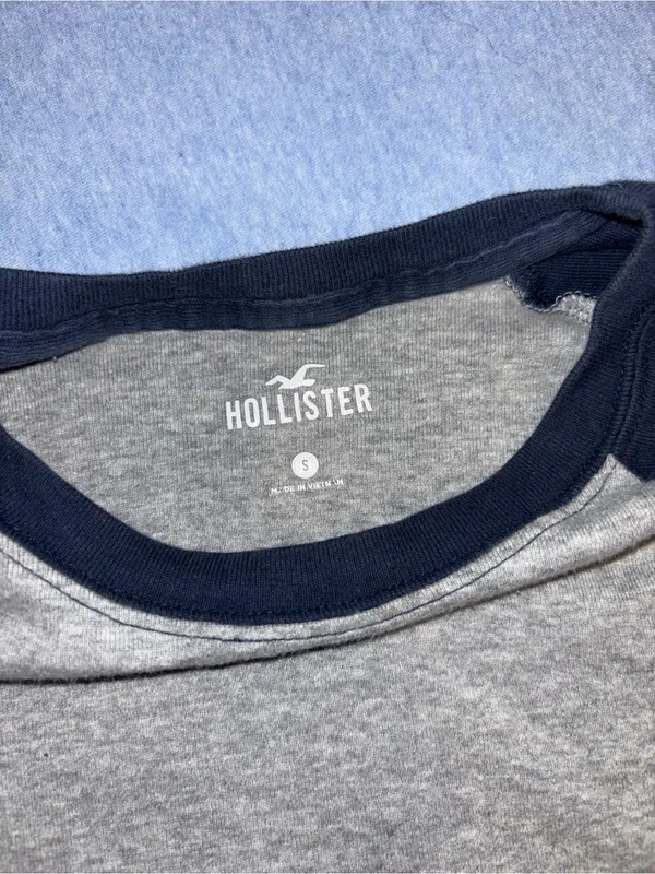 Hollister Women’s Crop Top - Image 2