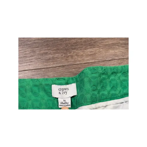 Crown & Ivy Shelby Shorts 16 Green Scallop Hem Textured Preppy - Image 2