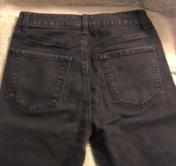 🔹4 for $30 Forever21 Skinny Jeans - Image 3