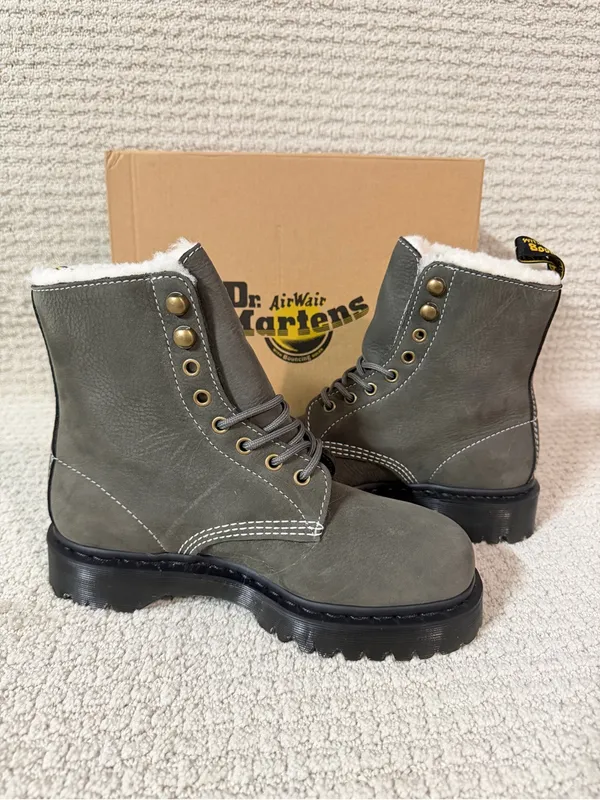 Dr Martens 1460 Pascal Bex Faux Fur Lined Boot Sz US 8 Gunmetal color - Image 11