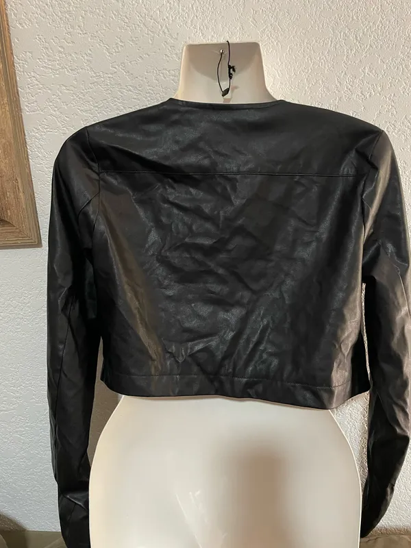 Camellia Faux Leather Jacket Size Small Black Moto Cropped - Image 2
