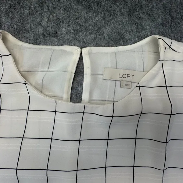 LOFT Top Sz M Ivory Plaid Round Neck Short Sleeve Keyhole Back Peplum Lined - Image 6