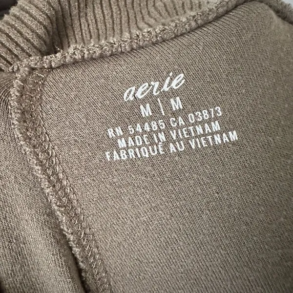 Aerie Women’s Medium Green Sherpa Jogger Pants - Image 5