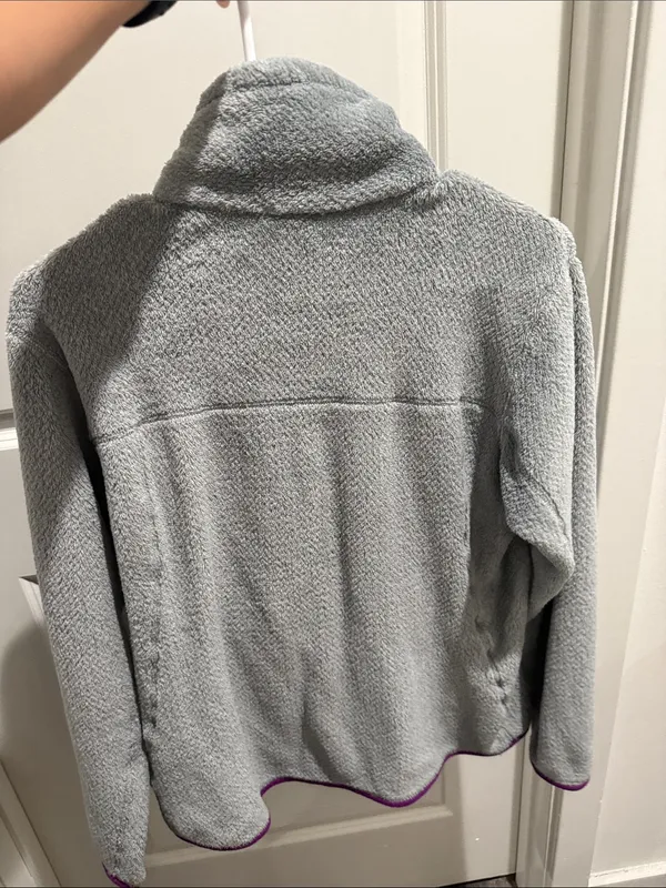 Patagonia Gray Fleece Pullover with Purple Accents - Image 3