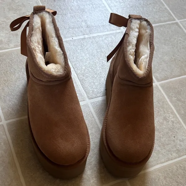 Mel&Syd 100% Australian Sheepskin Ultra Mini Boots for Women - Image 2