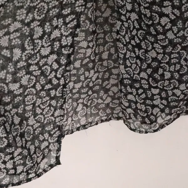 Xhilaration Ditzy Floral Maxi Skirt Womens Size M Black White Boho Sheer Slits Fairy‎ Grunge - Image 2
