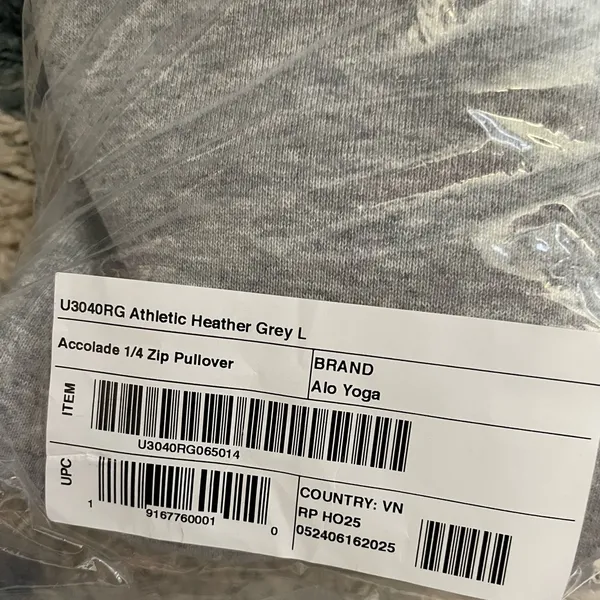 ALO Yoga NWT Accolade 1/4 Zip Pullover Athletic Heathered Grey Size L - Image 11