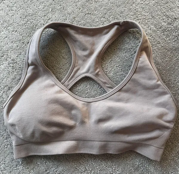 Alphalete Amplify Sports Bra - Image 3