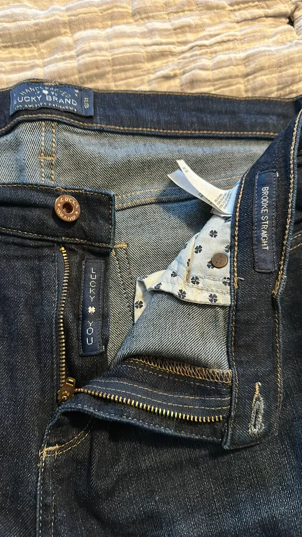 Lucky Brand Jeans - Image 3