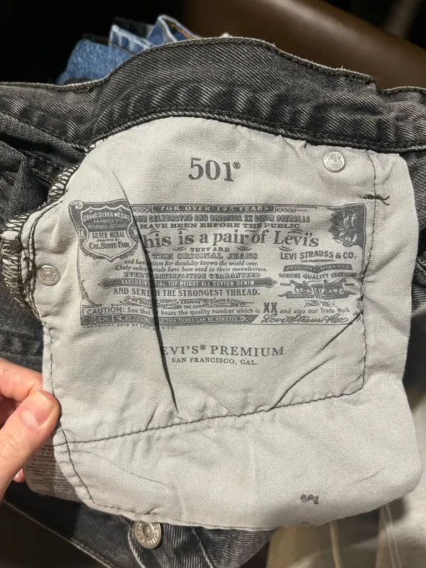 Levi’s 501 Jeans - Image 8