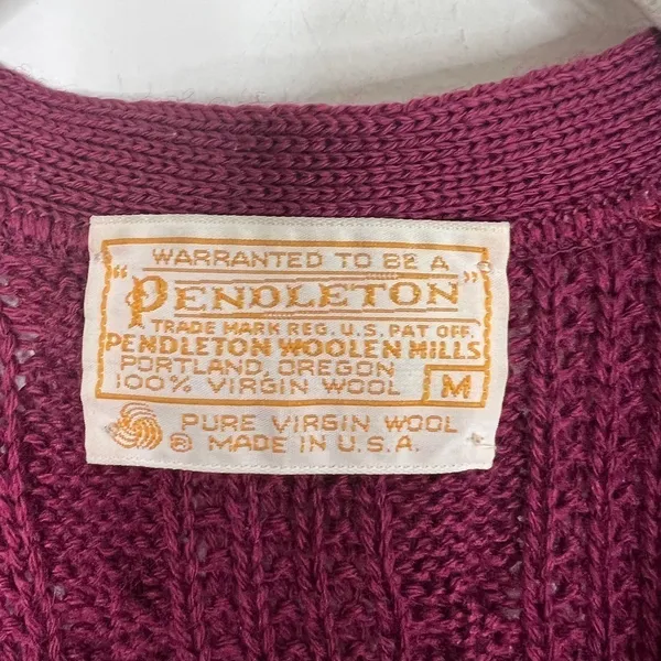 Vintage‎ Pendleton 100% Pure Wool Button Front Maroon Sweater Vest Size Medium - Image 6