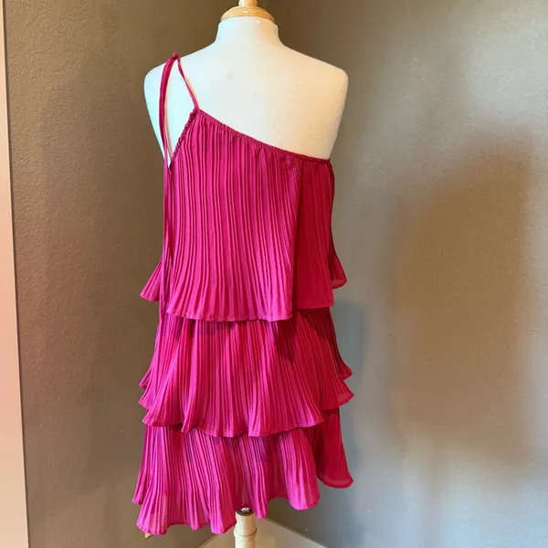 ZESICA Fuchsia One Shoulder Pleated Tiered Ruffle Mini Dress L - Image 2