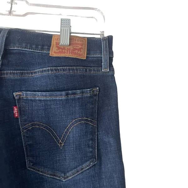 Levi Strauss & Co Women's Size 29 Dark Wash Blue Curvy Bootcut Jeans‎ - Image 7